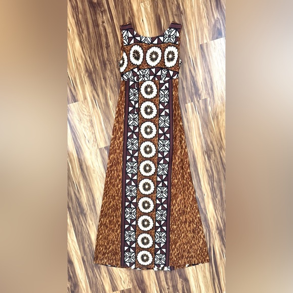 Vintage Original Ui-Maikai Hawiian Dress - Picture 2 of 8